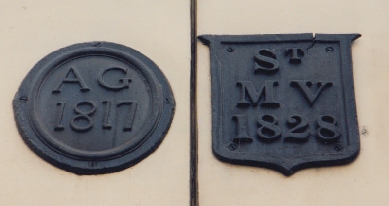 St Martin Vintry  All Hallows the Great parish boundary markers